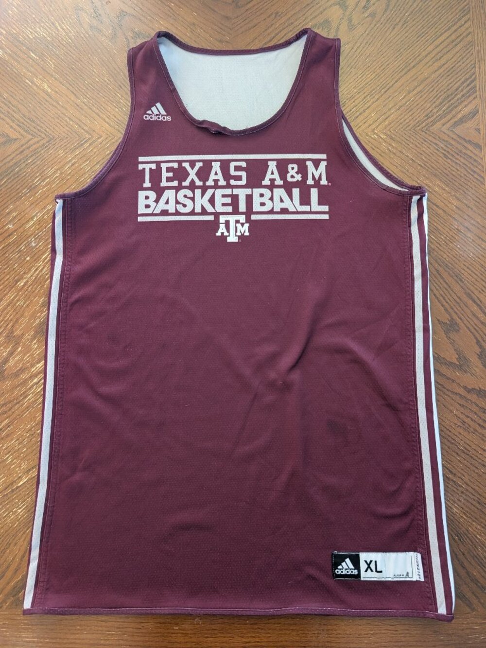 Texas A&M REVERSIBLE Aggies Adidas Basketball Jersey Men’s XL - Maroon